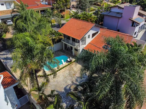 Casa com 3 dormitórios à venda, 270 m² por R$ 1.590.000,00 - Condomínio Residencial Terras do Caribe - Valinhos/SP