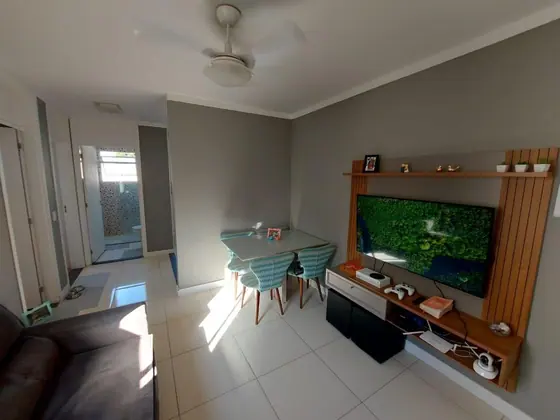 Apto. 2 dorm, sala cozinha e banheiro, área de serviço. Armários cozinha e quartos, chuveiro a gás e 1 vaga coberta. Jd. do Lago II Campinas