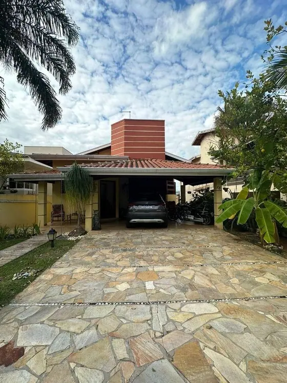 Casa com 3 dormitórios à venda, 195 m² por R$ 1.150.000 - Condomínio Residencial Terras do Oriente - Valinhos/SP