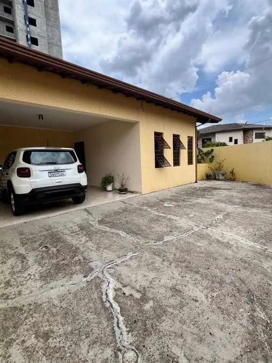 Casa com 3 quartos à Venda, Vila Genoveva - Valinhos