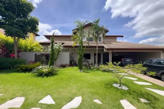 Casa à Venda com 5 dormitórios e piscina - Condomínio Moinho de Vento - Valinhos/SP