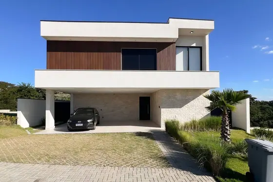 Casa de Condomínio